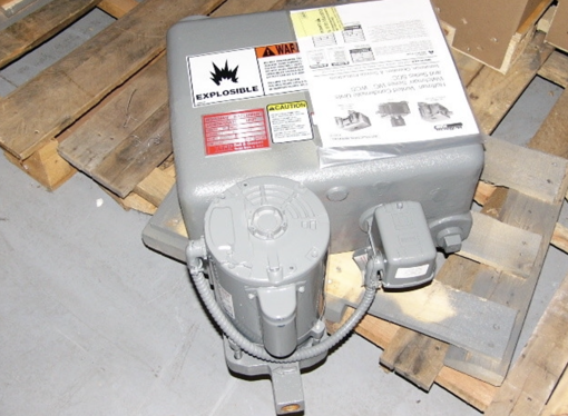 Picture of HOFFMAN 6 GALLON CONDENSATE TANK WITH PUMP AND SWITCH