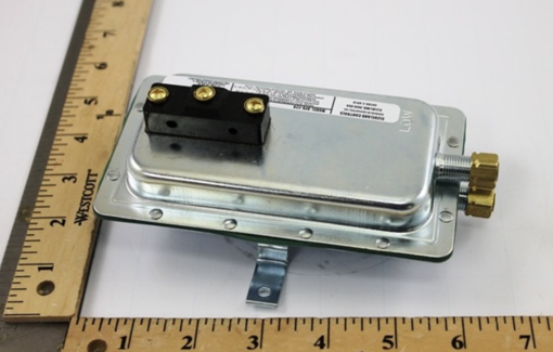 Picture of PRESSURE SWITCH