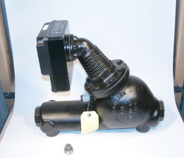 Picture of 157S-A_Combination Low Water Cut-Off and Pump Controller with Snap Acting SPDT Switch and Alternate Tappings (Part Number 173702)